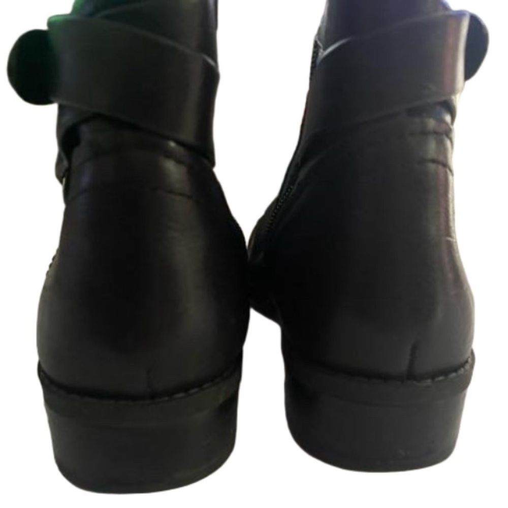 SOLD!!! VINCE CAMUTO Tall Riding Boots Black Leather Gold Hardware Cowgirl - Picture 5 of 14